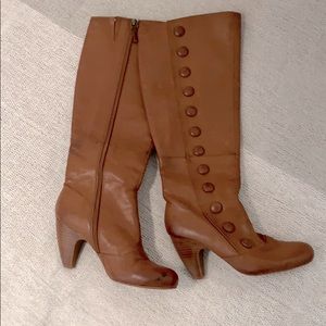 Crown Vintage | Knee High Buttoned Boots